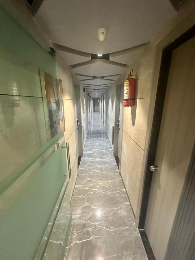Hotel Asiana Sky Motera Ahmedabad Exterior photo