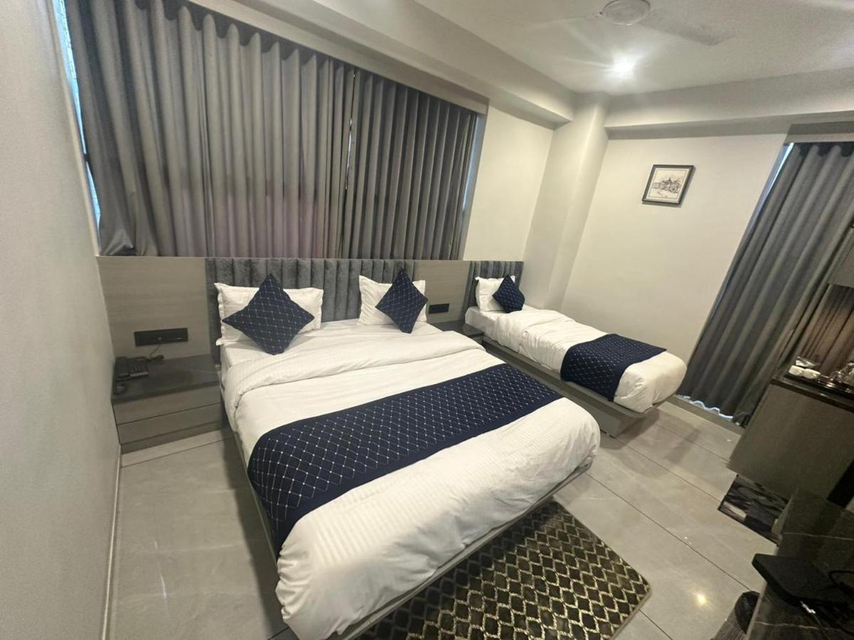 Hotel Asiana Sky Motera Ahmedabad Exterior photo